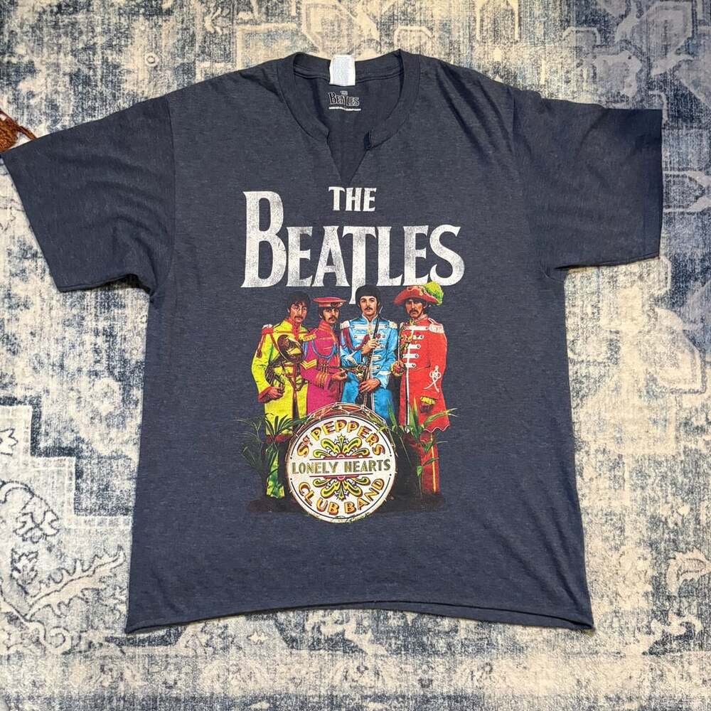 Port & Company The Beatles Sgt Pepper T-Shirt Size M Gray V-Notch Neck
